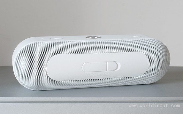 Beats Pill 