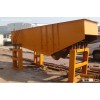 Vibrating feeding machine