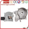 Pouring machine for sealing strip