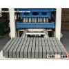 QT4-20 semi-automatic cement brick making machine