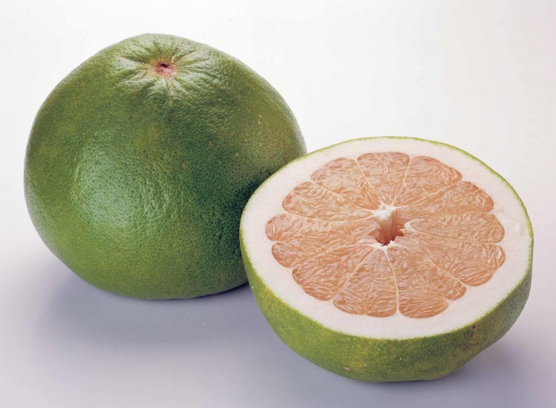 Vietnamese green skin pomelo type 1